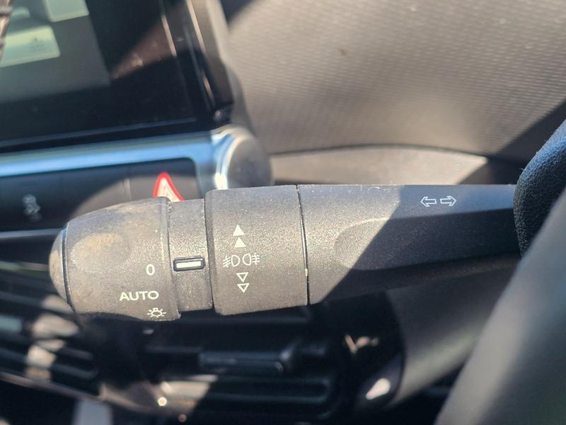 Used Citroen C4 Cactus 2017 for sale - 76572140: Photo 22