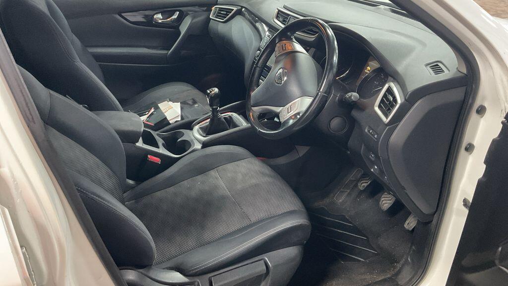 Used Nissan Qashqai 2015 for sale - 76572002: Photo 10