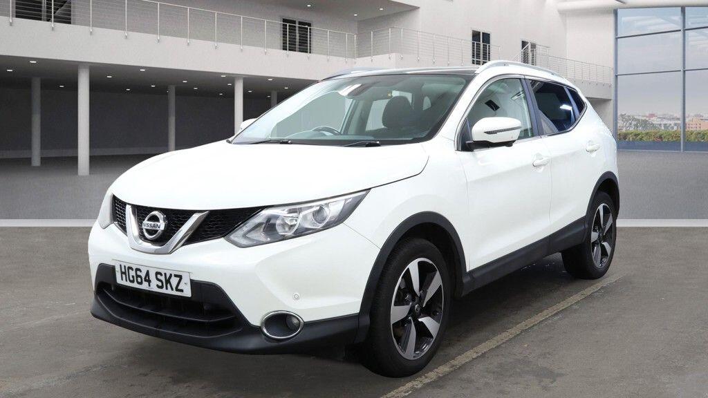 Used Nissan Qashqai 2015 for sale - 76572002: Photo 2