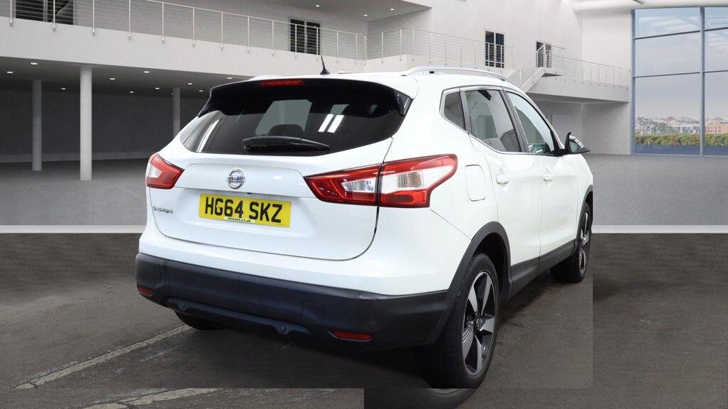 Used Nissan Qashqai 2015 for sale - 76572002: Photo 5