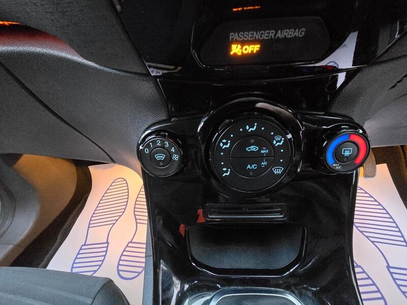 Used Ford Fiesta 2015 for sale - 76913862: Photo 15