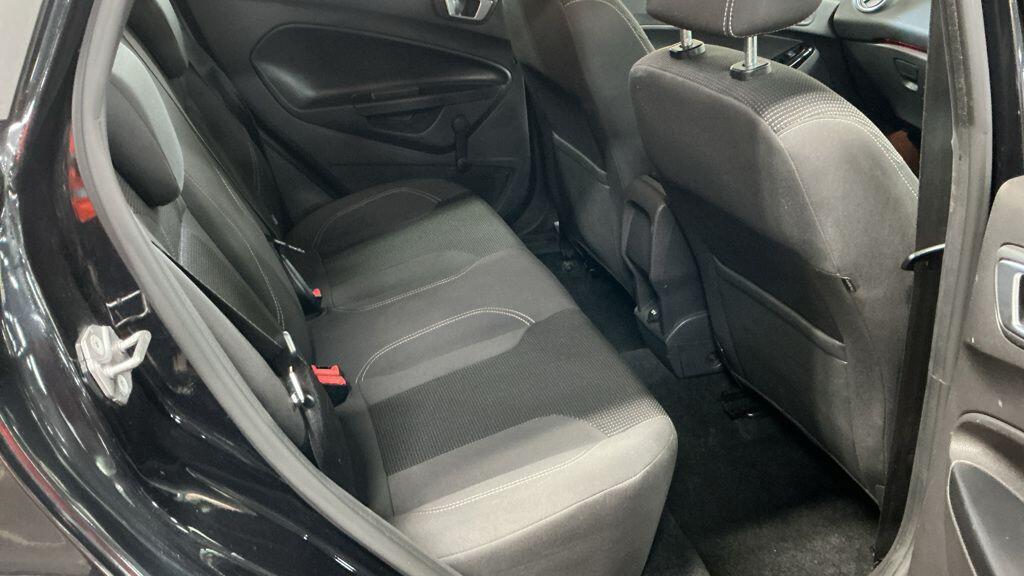Used Ford Fiesta 2015 for sale - 78007412: Photo 9