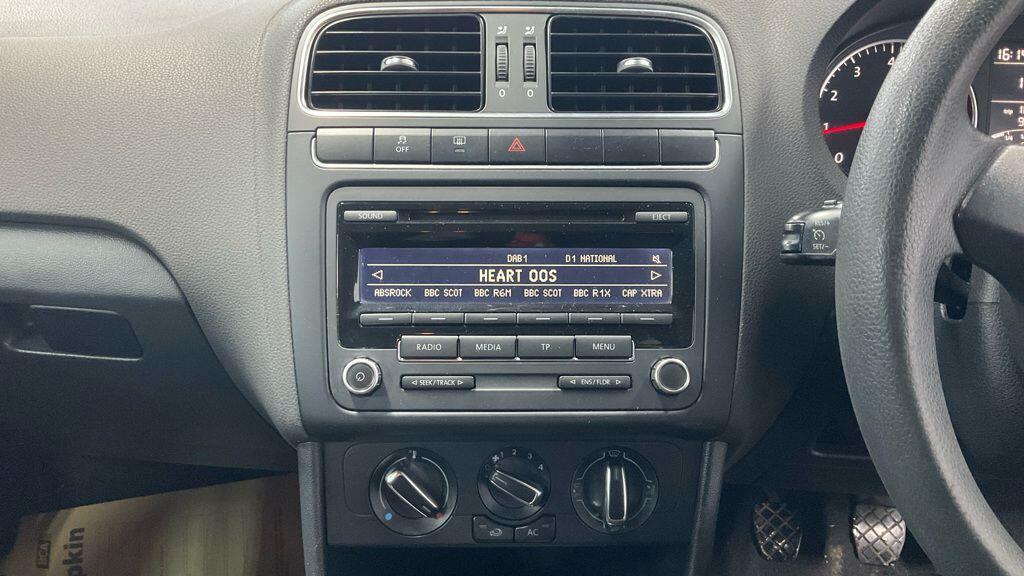 Used Volkswagen Polo 2014 for sale - 77305660: Photo 8