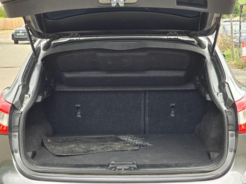 Used Nissan Qashqai 2014 for sale - 77359094: Photo 13