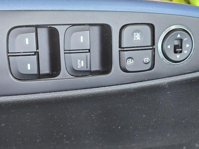 Used Hyundai i10 2014 for sale - 77625191: Photo 13