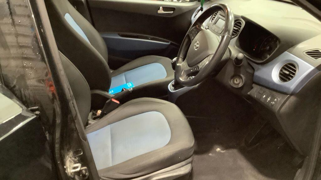 Used Hyundai i10 2014 for sale - 77625191: Photo 8