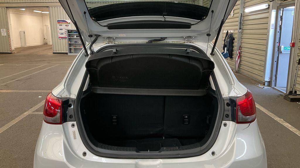 Used Mazda Mazda2 2018 for sale - 78204152: Photo 10