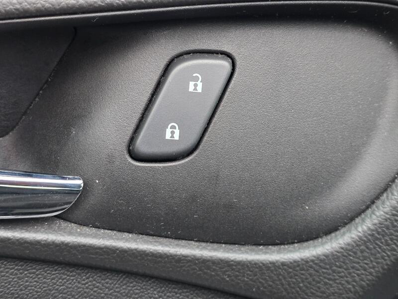 Used Vauxhall Insignia 2016 for sale - 76239799: Photo 21