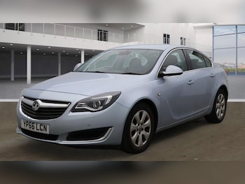 Used Vauxhall Insignia 2016 for sale - 76239799: Photo 2