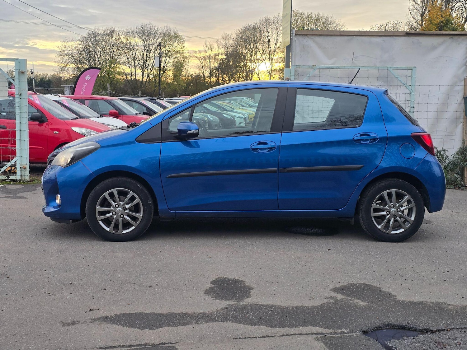 Used Toyota Yaris 2015 for sale - 76573671: Photo 5