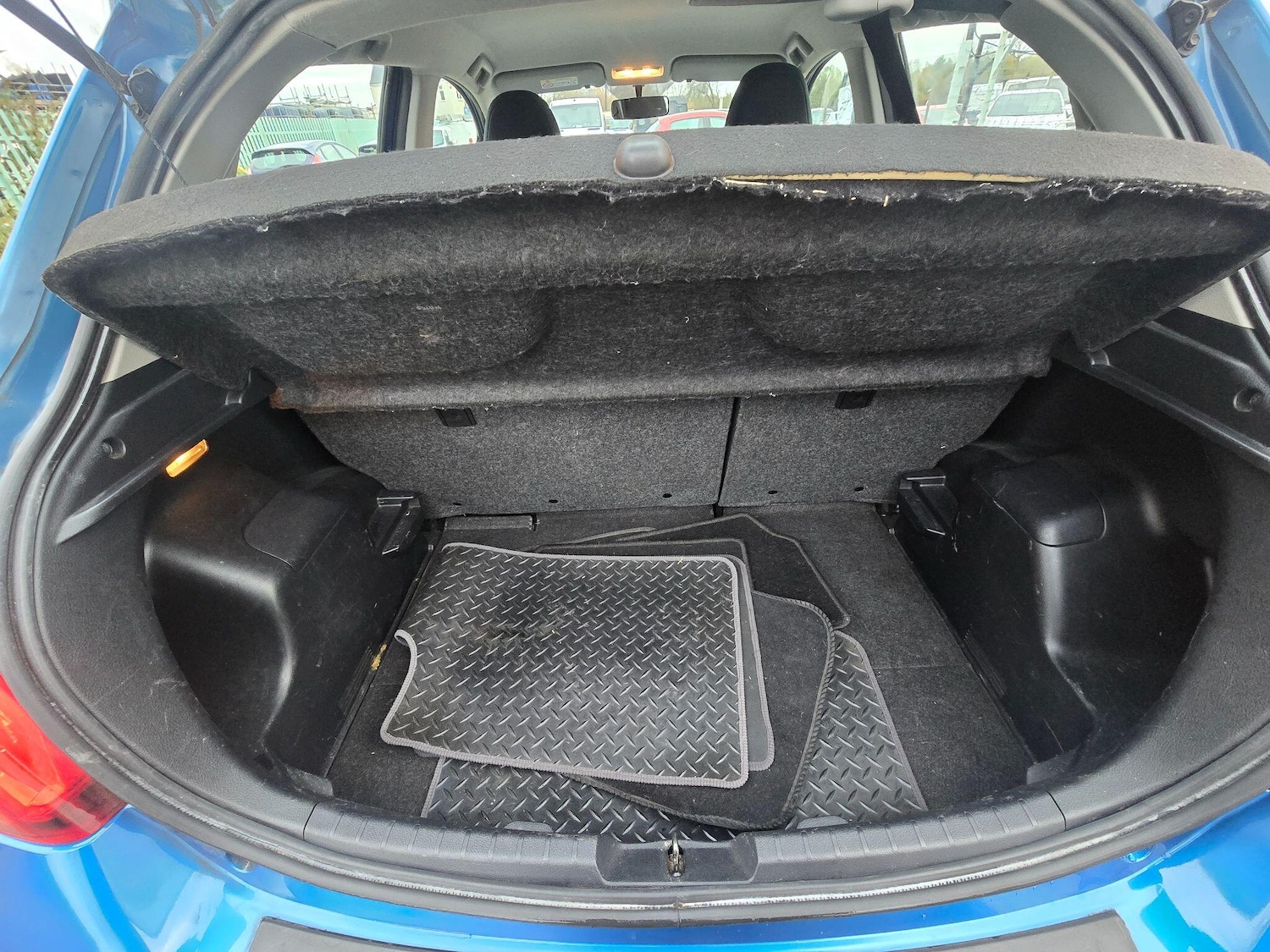 Used Toyota Yaris 2015 for sale - 76573671: Photo 8