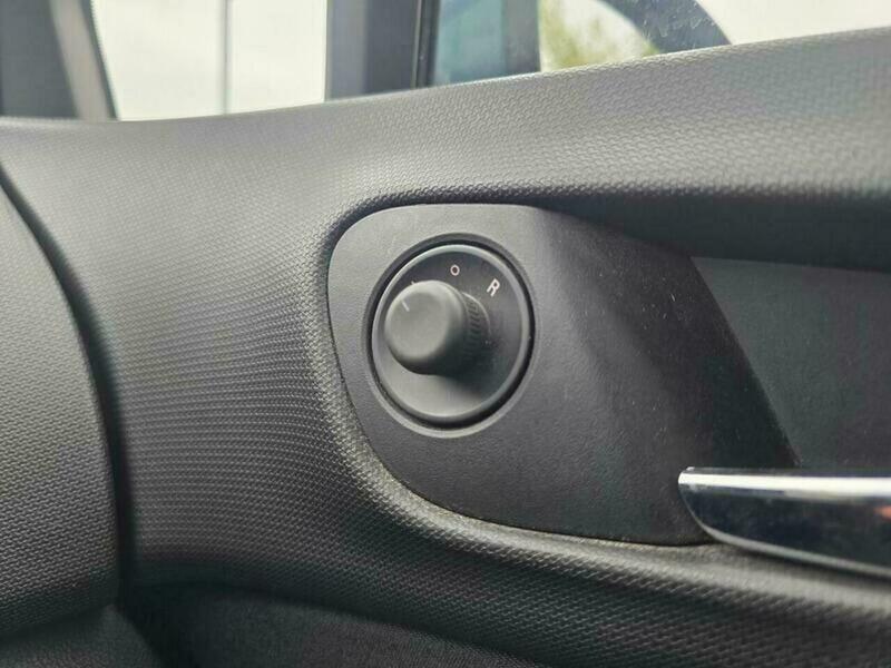 Used Vauxhall Meriva 2015 for sale - 76573092: Photo 31