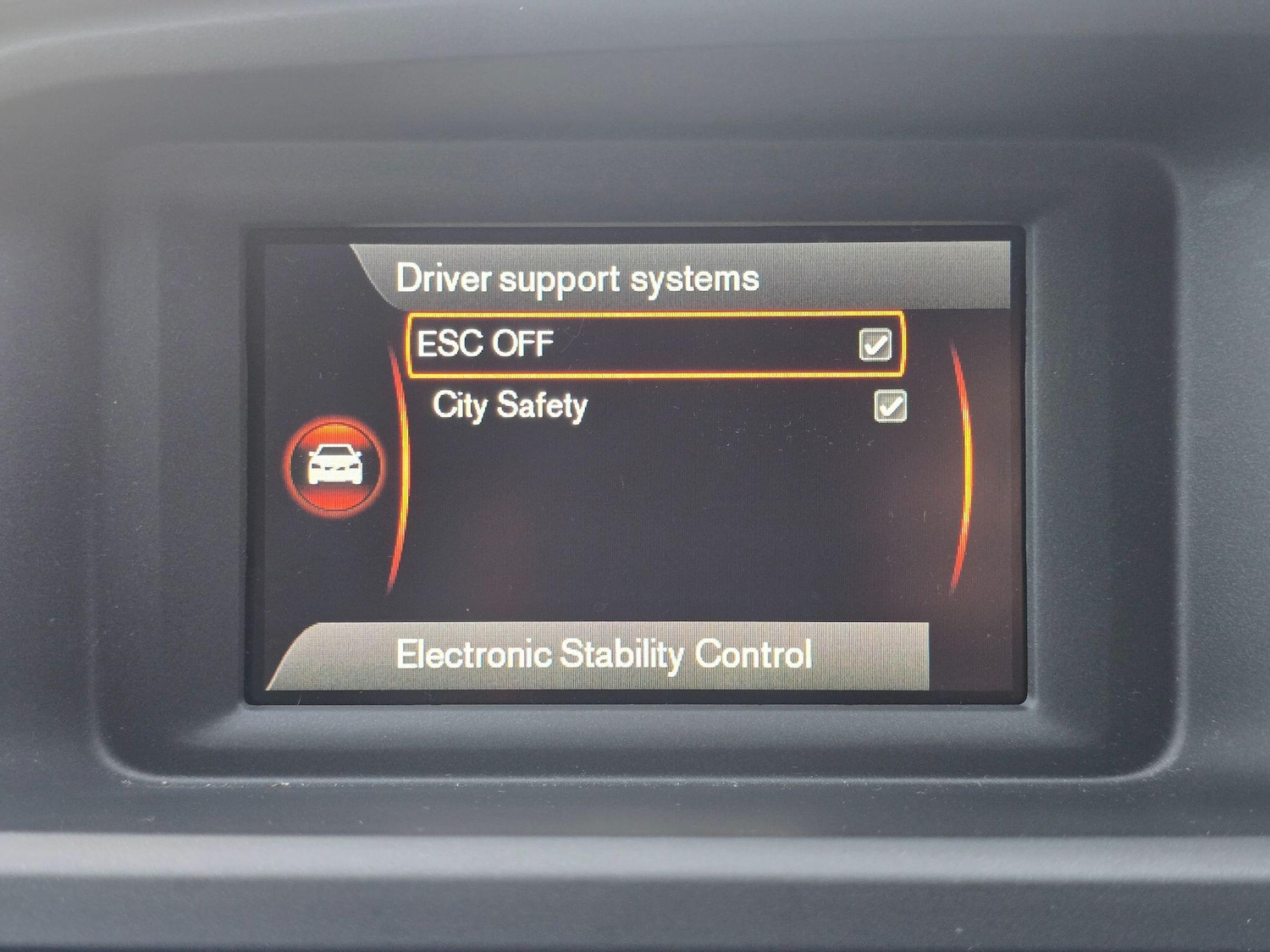 Used Volvo V40 2017 for sale - 76666610: Photo 33