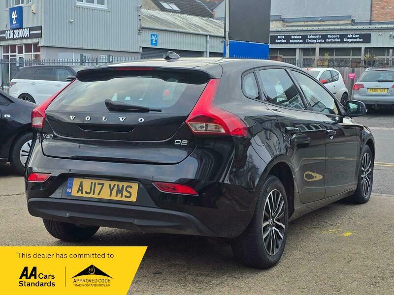 Used Volvo V40 2017 for sale - 76666610: Photo 7