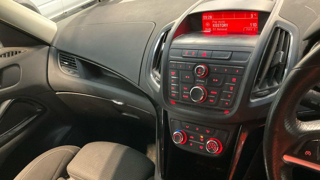 Used Vauxhall Zafira 2015 for sale - 77174489: Photo 4