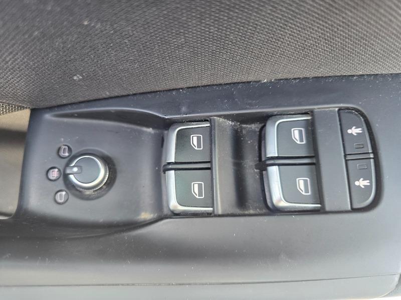 Used Audi Q3 2015 for sale - 76585379: Photo 18