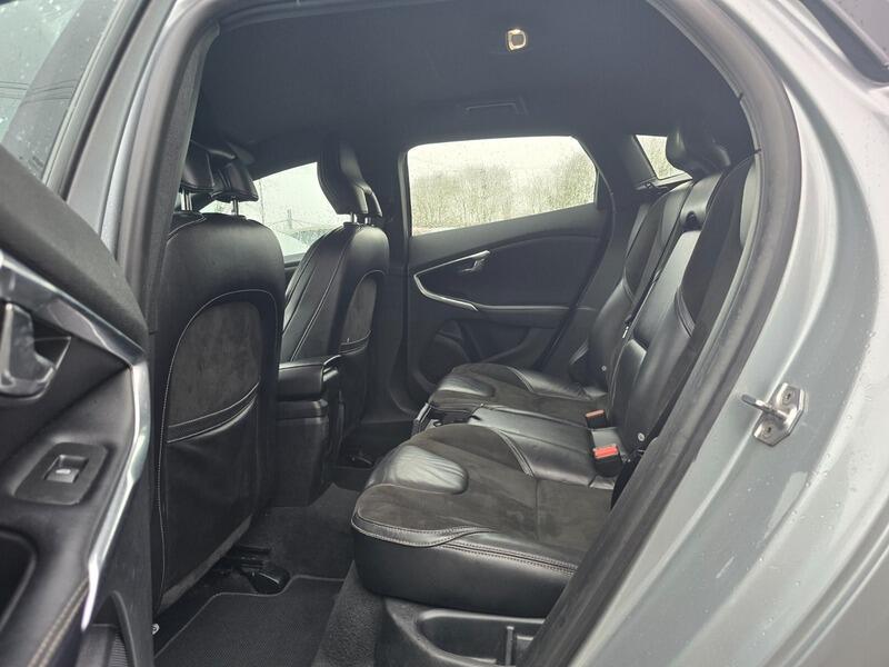 Used Volvo V40 2016 for sale - 76952346: Photo 16