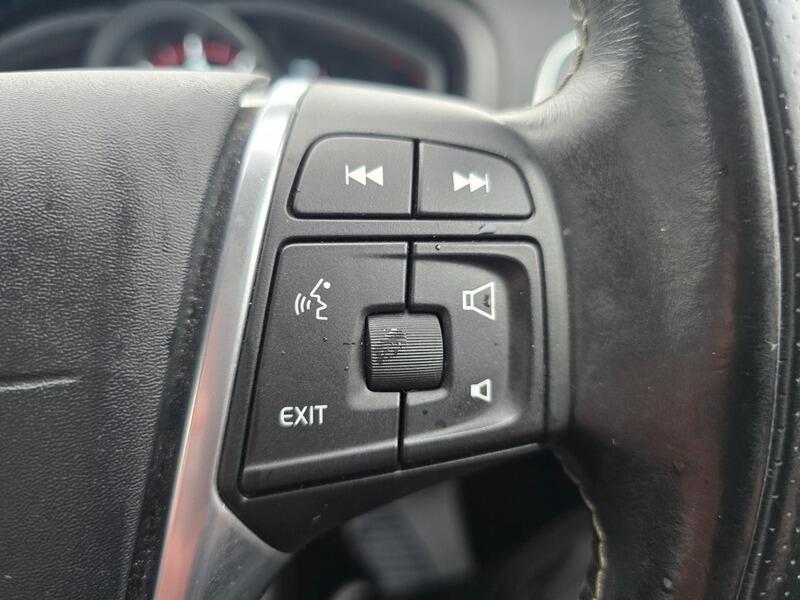 Used Volvo V40 2016 for sale - 76952346: Photo 24