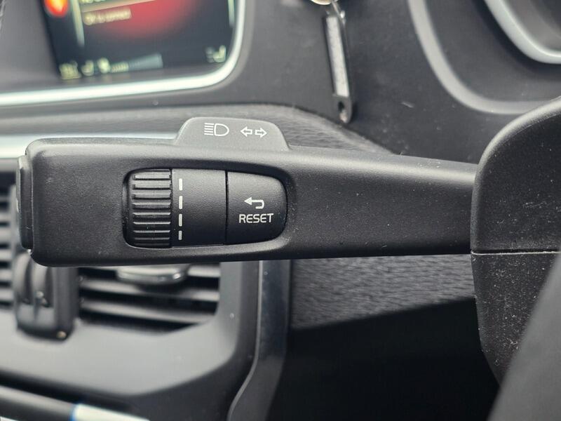 Used Volvo V40 2016 for sale - 76952346: Photo 27