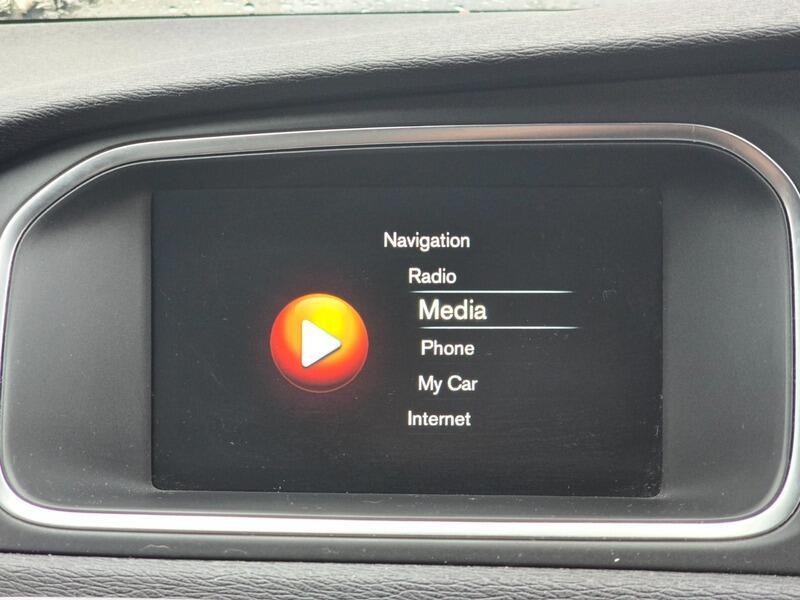 Used Volvo V40 2016 for sale - 76952346: Photo 32