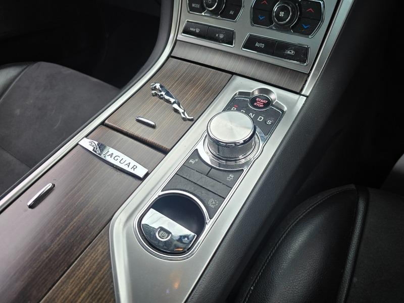 Used Jaguar XF 2012 for sale - 76573443: Photo 12