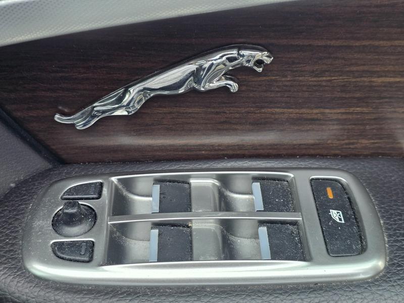 Used Jaguar XF 2012 for sale - 76573443: Photo 22