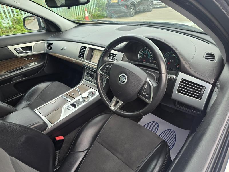 Used Jaguar XF 2012 for sale - 76573443: Photo 7