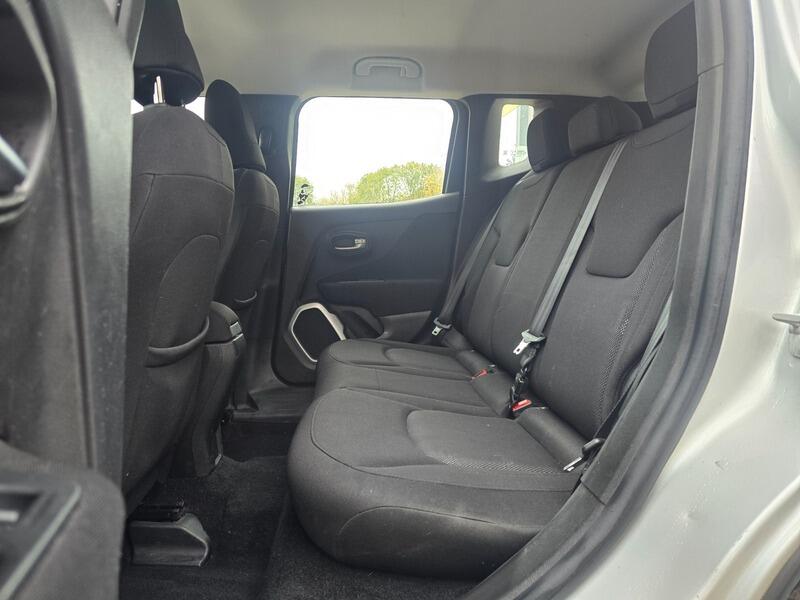 Used Jeep Renegade 2015 for sale - 76997295: Photo 14