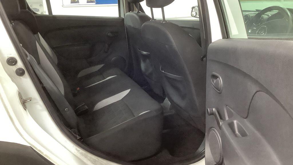 Used Dacia Sandero Stepway 2015 for sale - 77203777: Photo 9