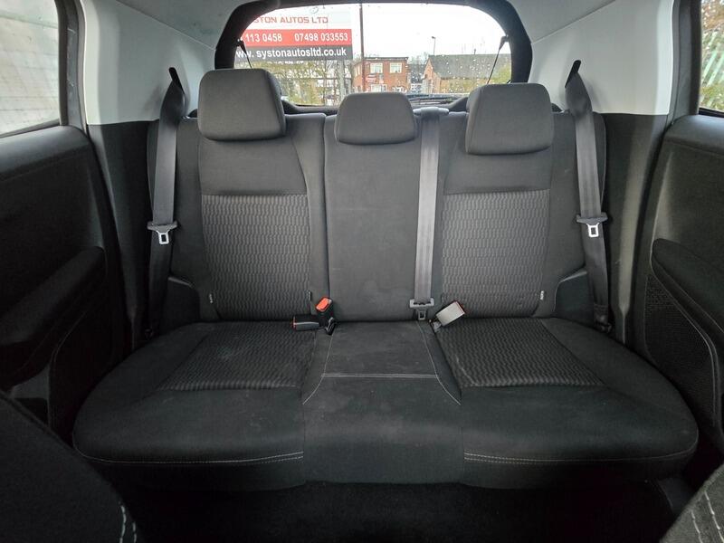 Used Peugeot 208 2014 for sale - 76728041: Photo 19