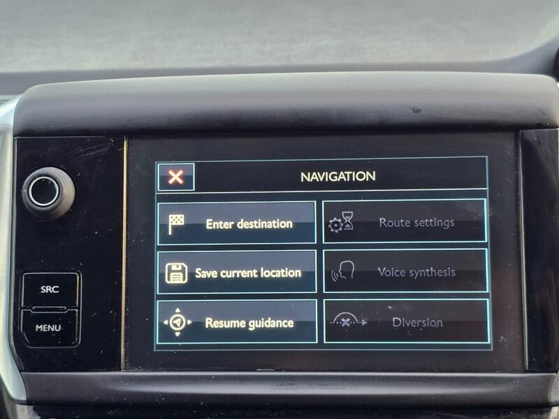 Used Peugeot 208 2014 for sale - 76728041: Photo 32