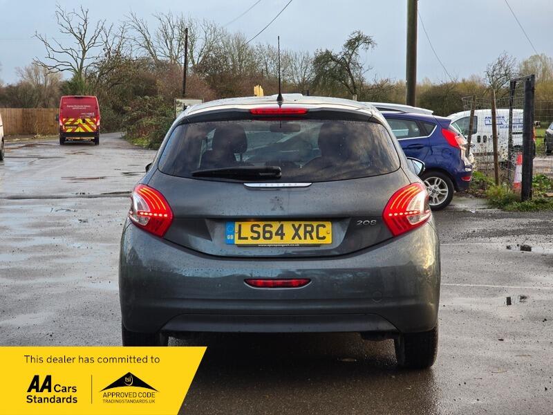 Used Peugeot 208 2014 for sale - 76728041: Photo 8