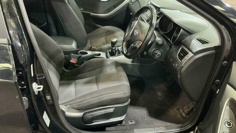 Used Hyundai i30 2014 for sale - 77386637: Photo 10