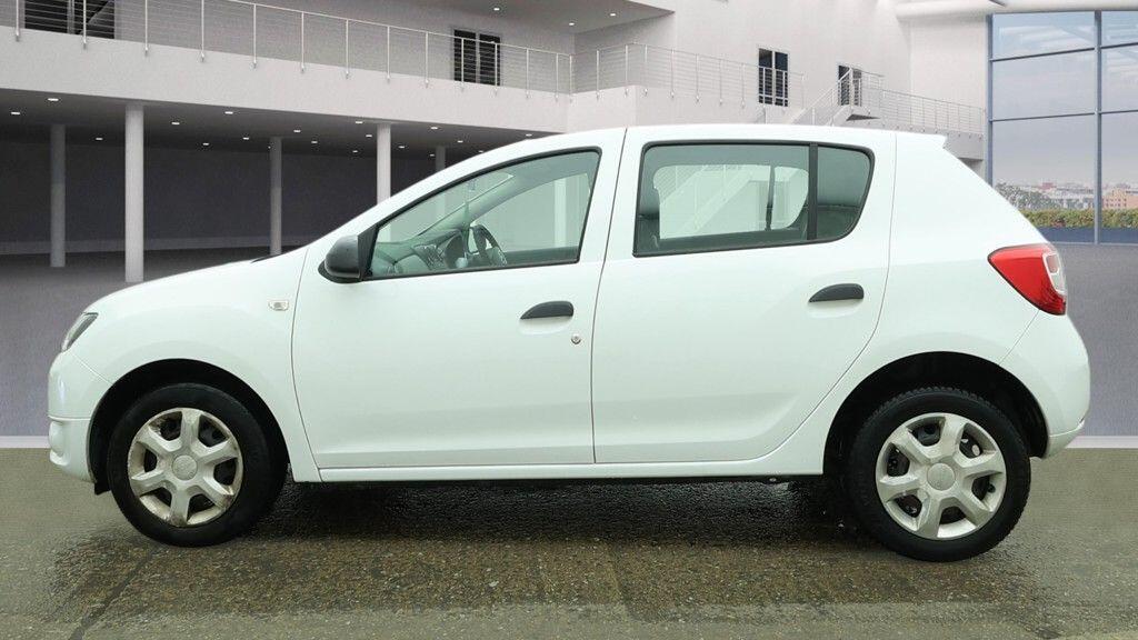 Used Dacia Sandero 2013 for sale - 77883325: Photo 4
