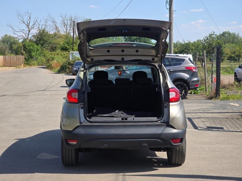 Used Renault Captur 2014 for sale - 76572030: Photo 11
