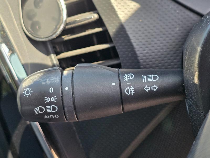 Used Renault Captur 2014 for sale - 76572030: Photo 21