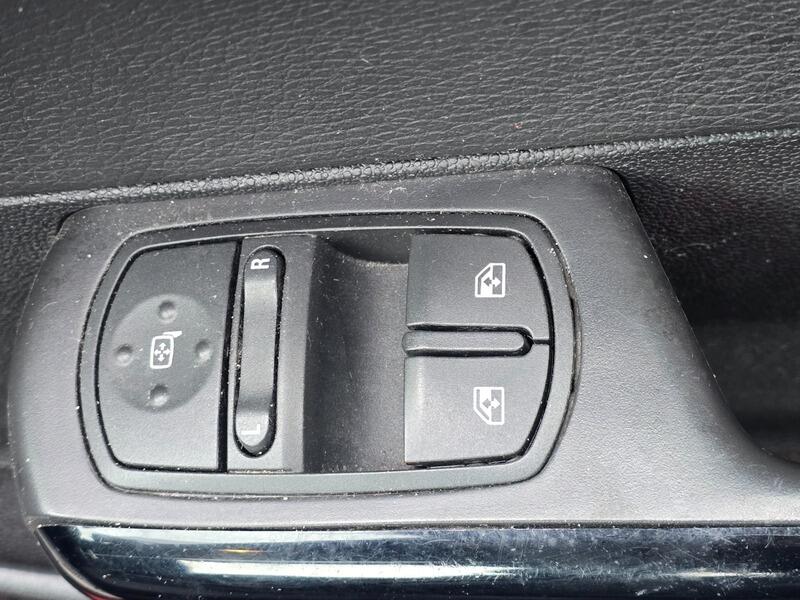 Used Vauxhall Corsa 2012 for sale - 77784538: Photo 12