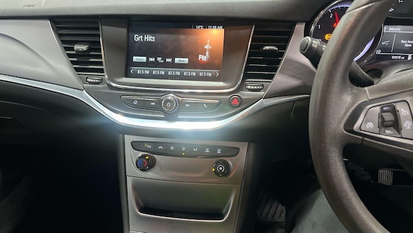 Used Vauxhall Astra 2016 for sale - 76226772: Photo 3