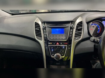 Used Hyundai i30 2015 for sale - 78685130: Photo