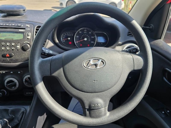 Used Hyundai i10 2012 for sale - 74610883: Photo 31
