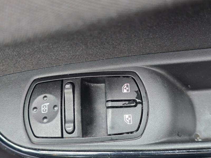 Used Vauxhall Corsa 2016 for sale - 76573631: Photo 13