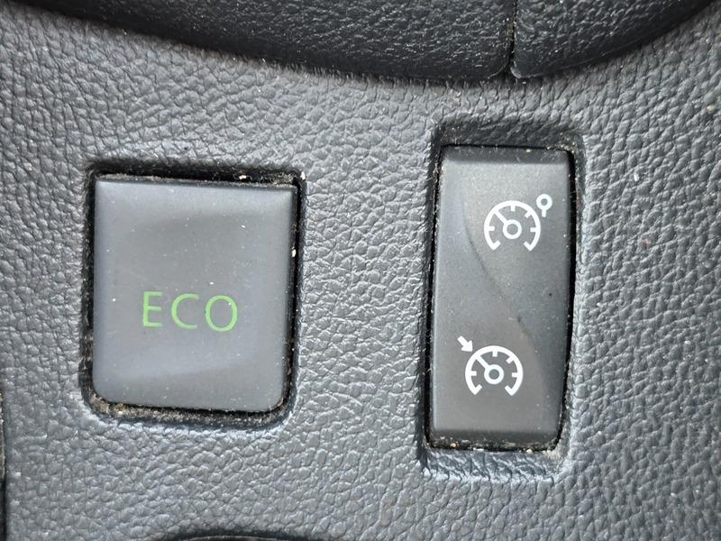 Used Renault Clio 2016 for sale - 76573064: Photo 19