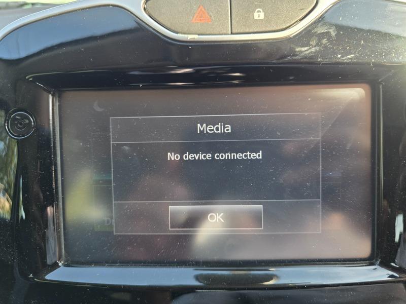 Used Renault Clio 2016 for sale - 76573064: Photo 24