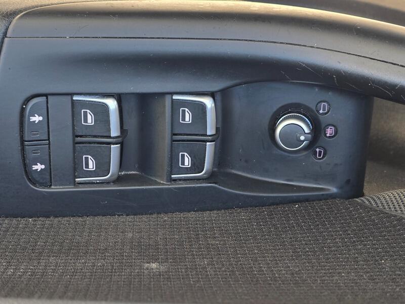 Used Audi Q3 2014 for sale - 76573717: Photo 12