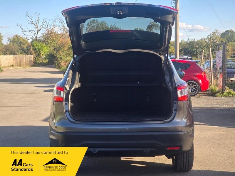 Used Nissan Qashqai 2015 for sale - 76013375: Photo 12
