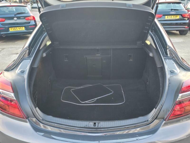 Used Vauxhall Insignia 2015 for sale - 77892625: Photo 12