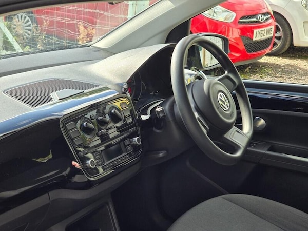 Used Volkswagen up! 2016 for sale - 73532979: Photo 15
