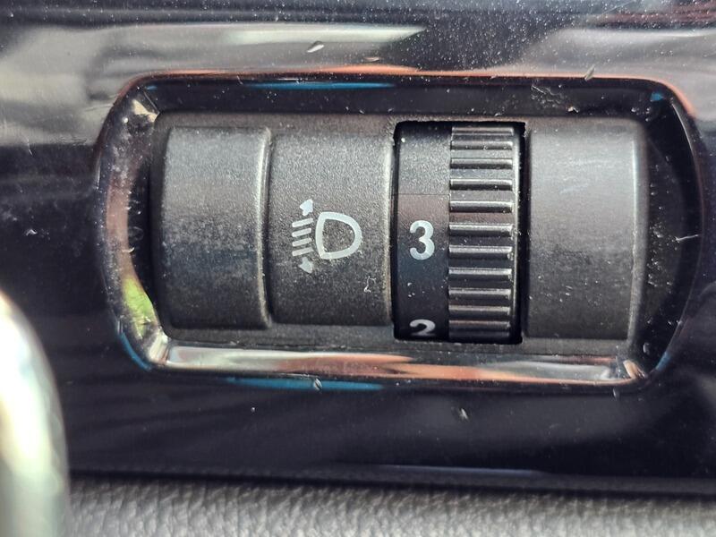 Used Volkswagen up! 2016 for sale - 73532979: Photo 27