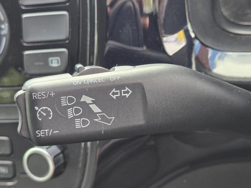 Used Volkswagen up! 2016 for sale - 73532979: Photo 28