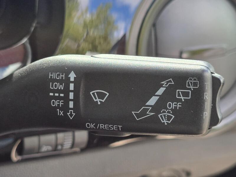 Used Volkswagen up! 2016 for sale - 73532979: Photo 29